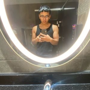 Meet your Posher, Marc